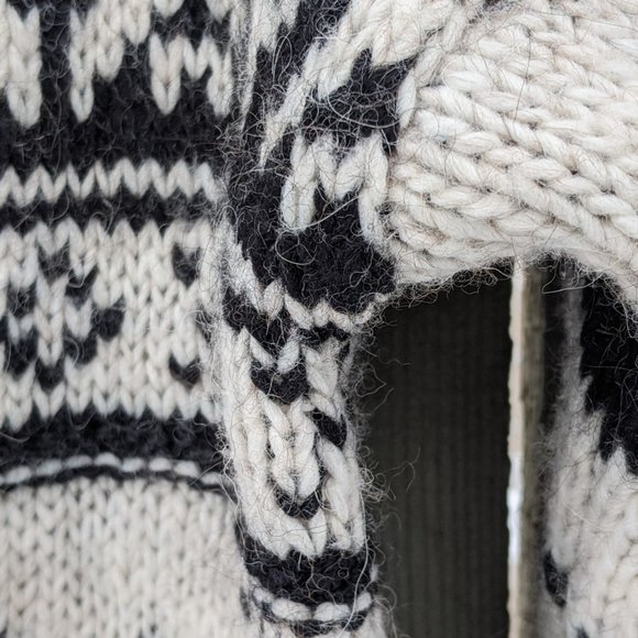 Wool/Alpaca AE American Eagle Sweater (fits small) - Picture 10 of 14